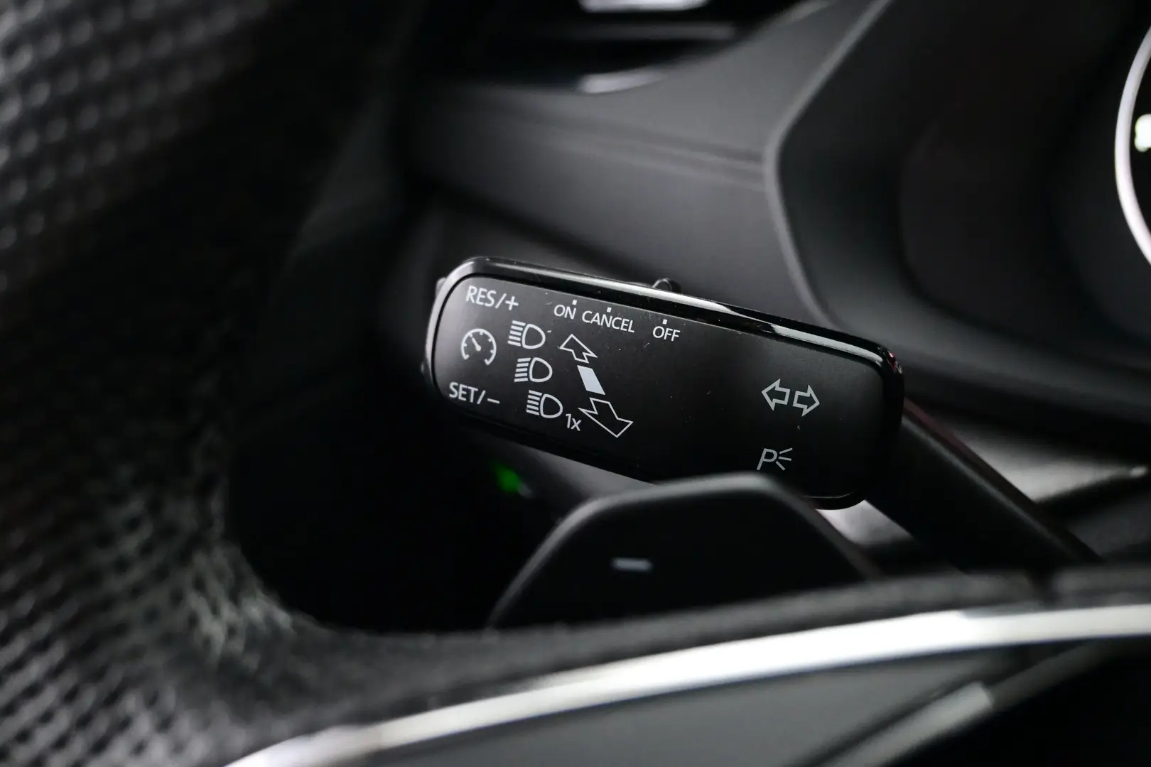 Car Image - 3uVMtxJLzb5wDMudNg5px9