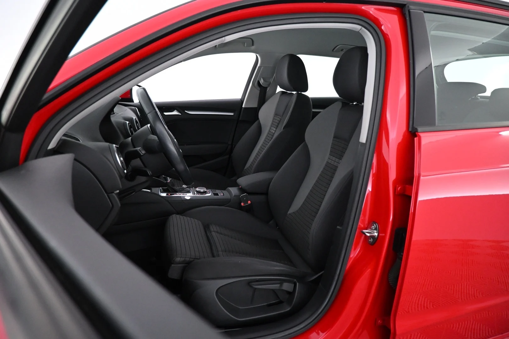 Car Image - 6xwnLx5BxqXByNABEuqcec