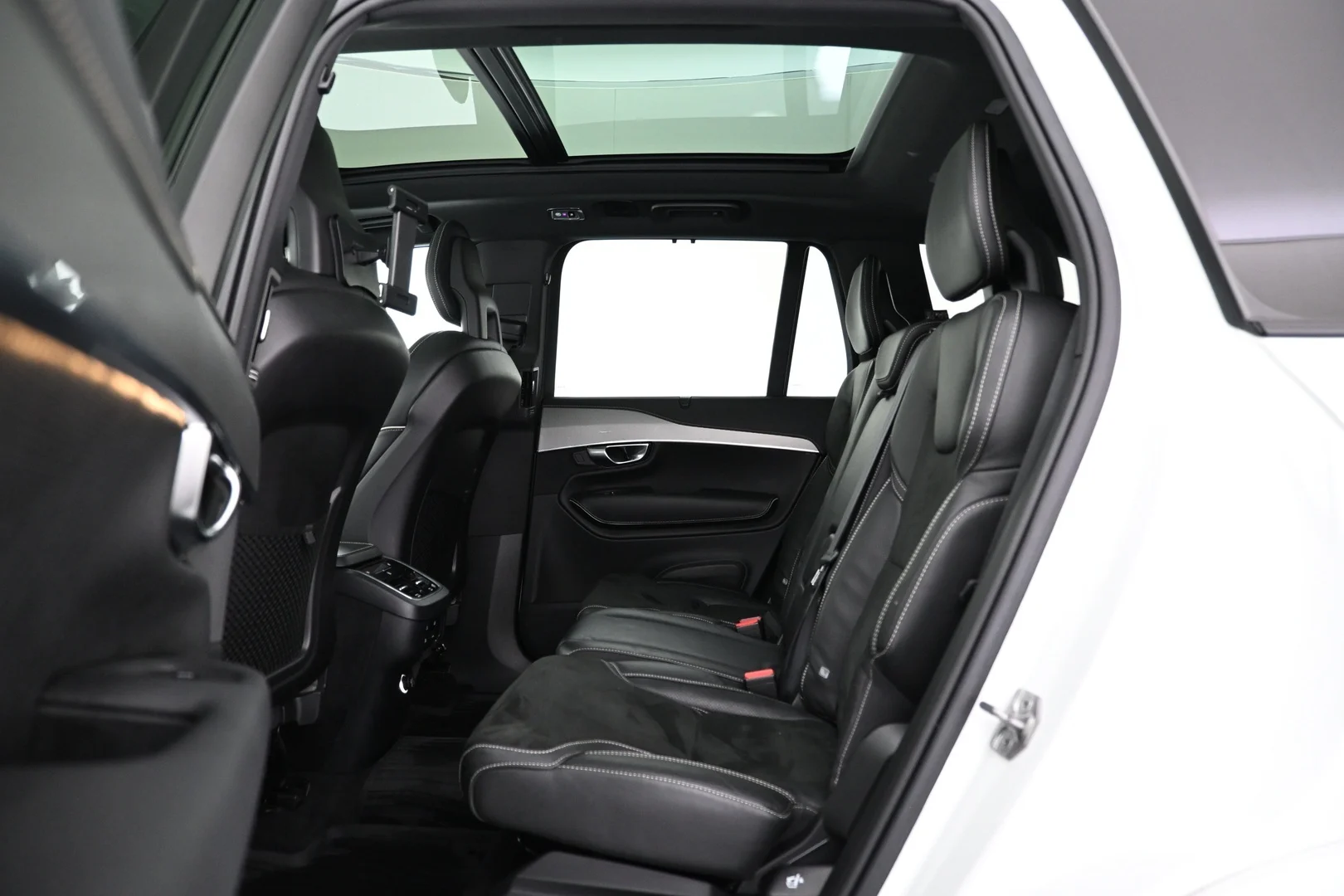 Car Image - 232HPoP5O2SvwBqX6ndSR8