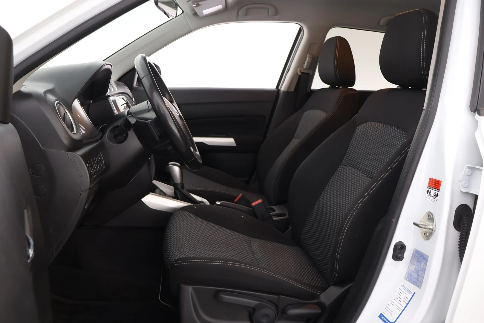 Car Image - 5vV9mDKHjTd5xYI96IlWm9