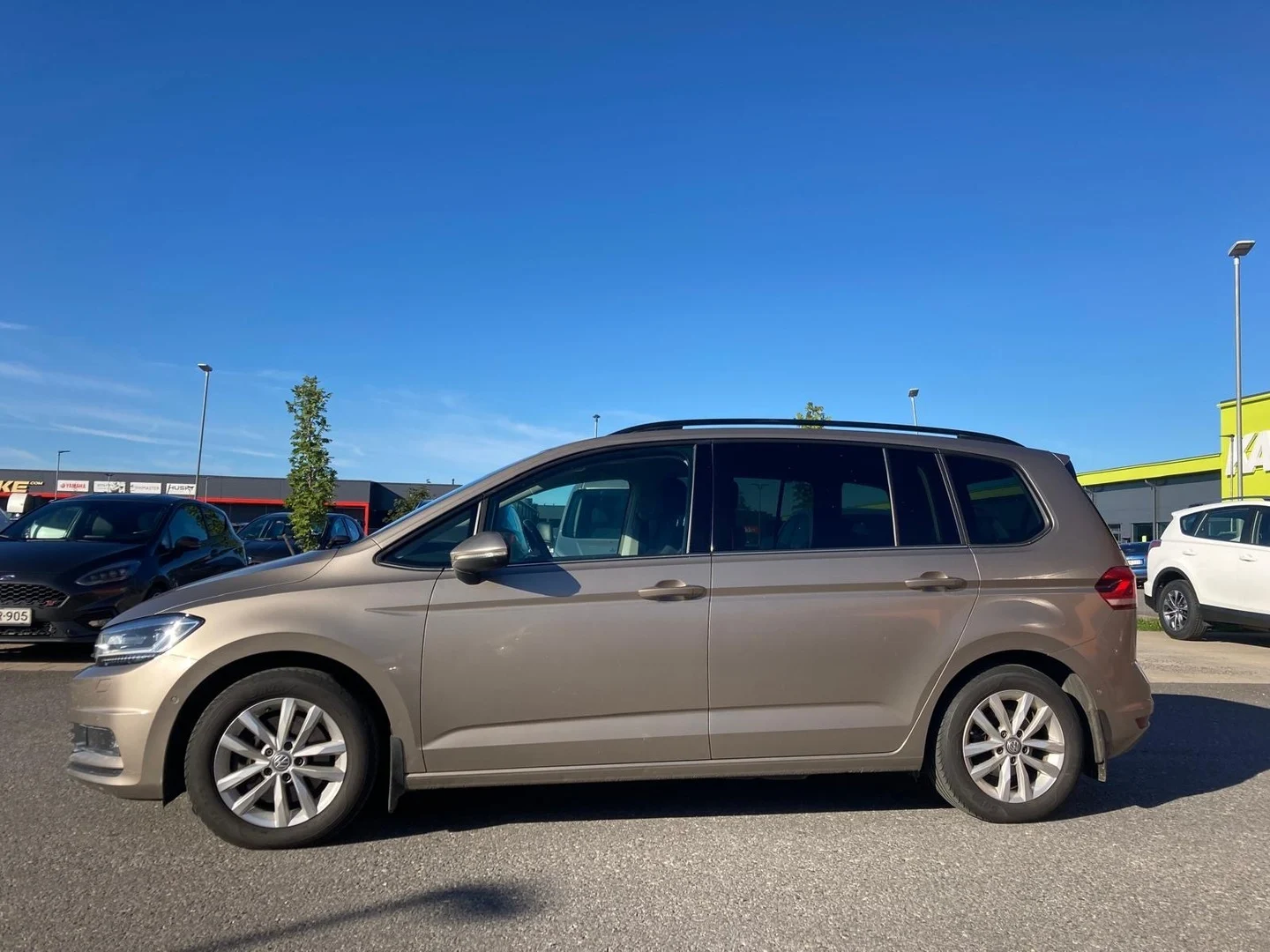 Car Image - 1rFwisQAn1PCehNvHKenh3
