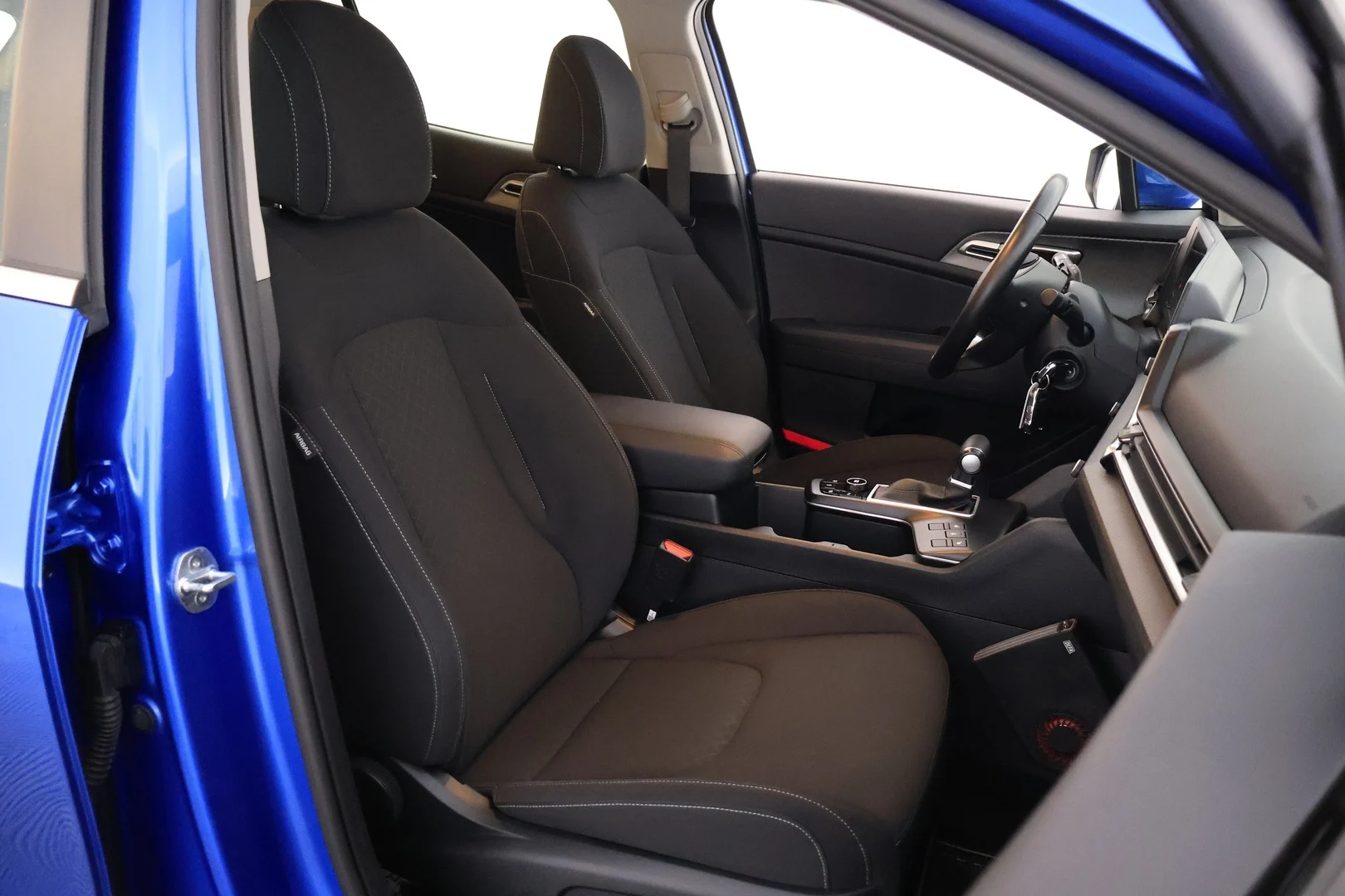 Car Image - 1eeu9yB1QaJxbi0Uw1XZWS
