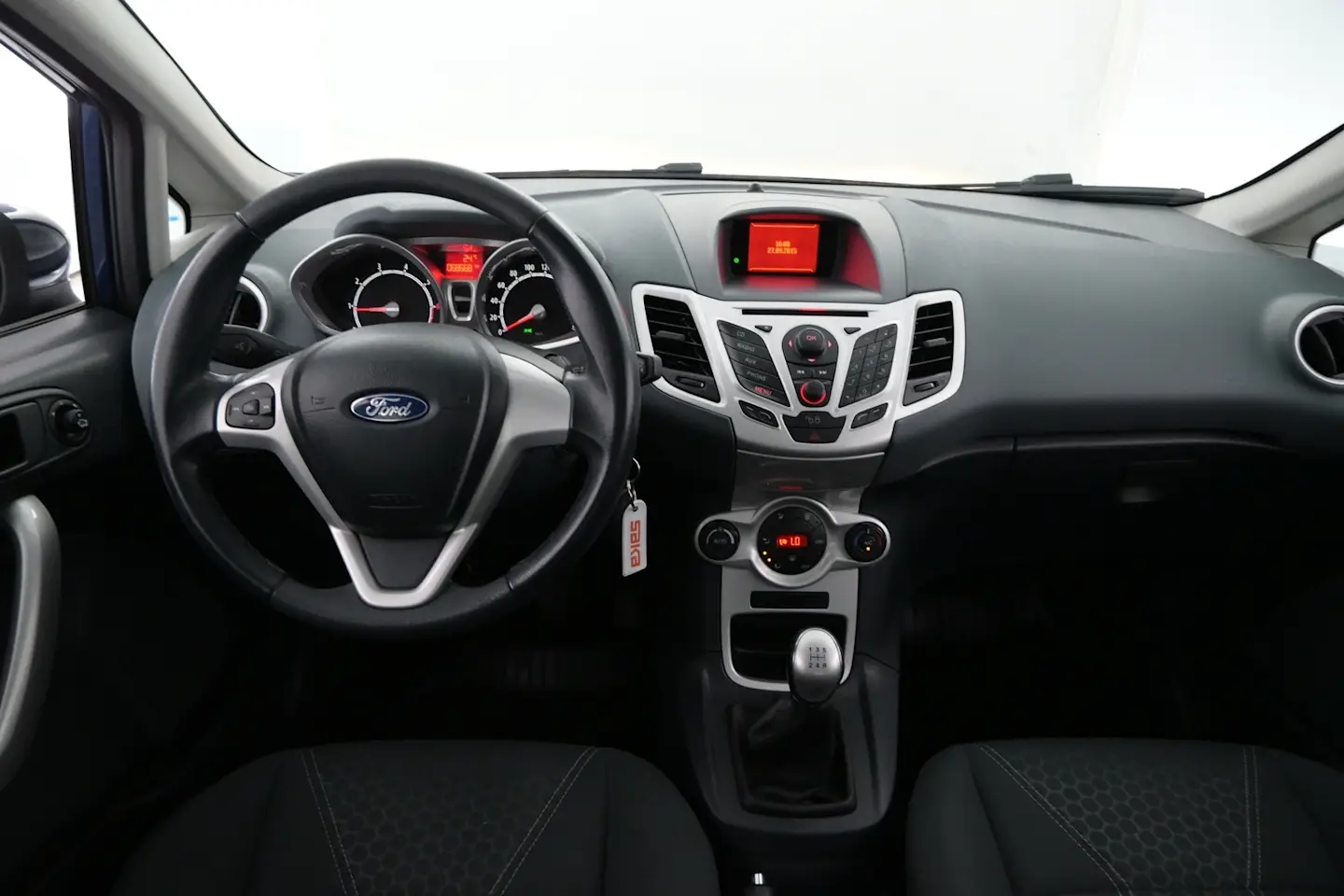 Car Image - 2dXOcY0tPDx7JM2zI5IndW