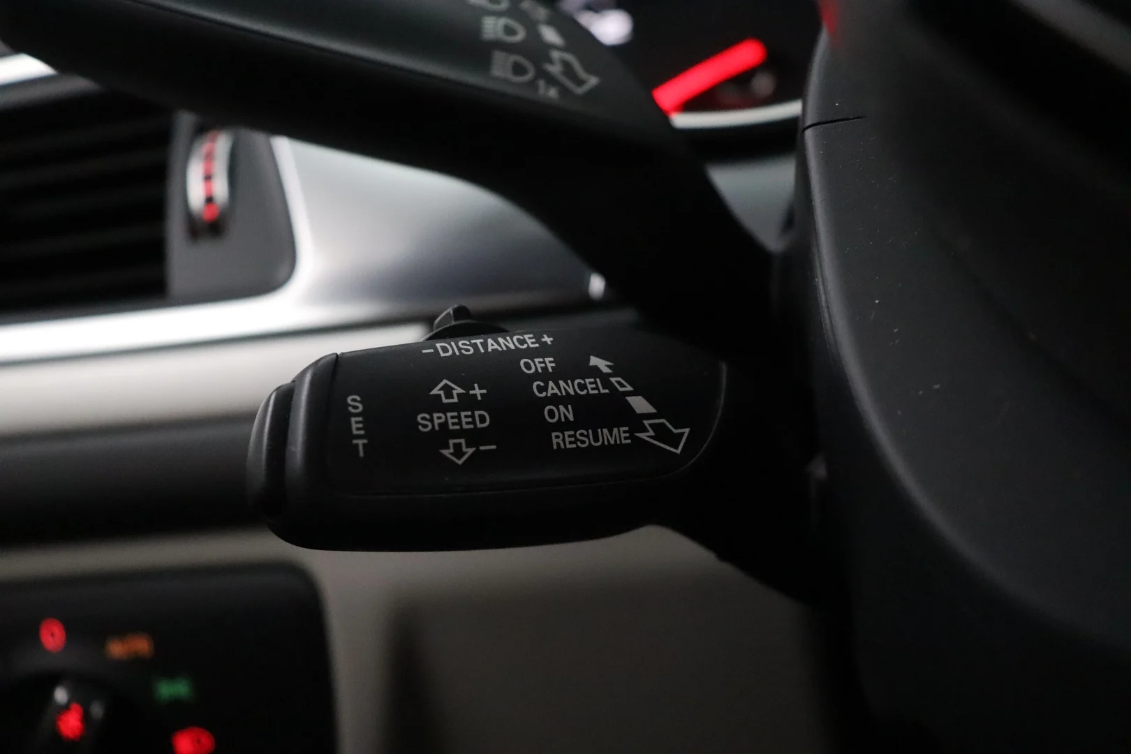 Car Image - 2Y4gzau3HVUkxCMCaqQnAB