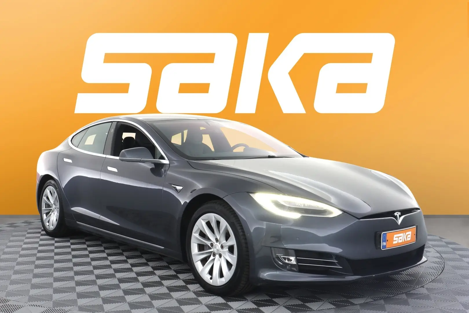 Car Image - c88SvOfYR5ksDAqvTxoUU