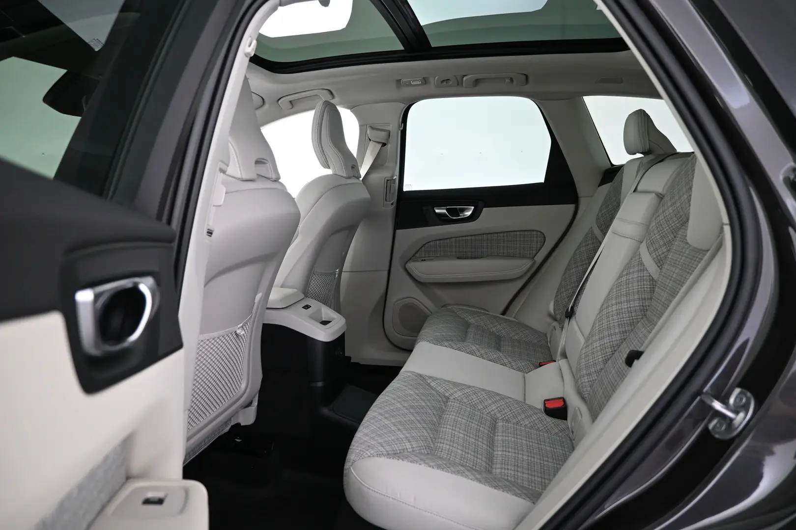 Car Image - 621FMRYXPpgxaiUq0tdUYc