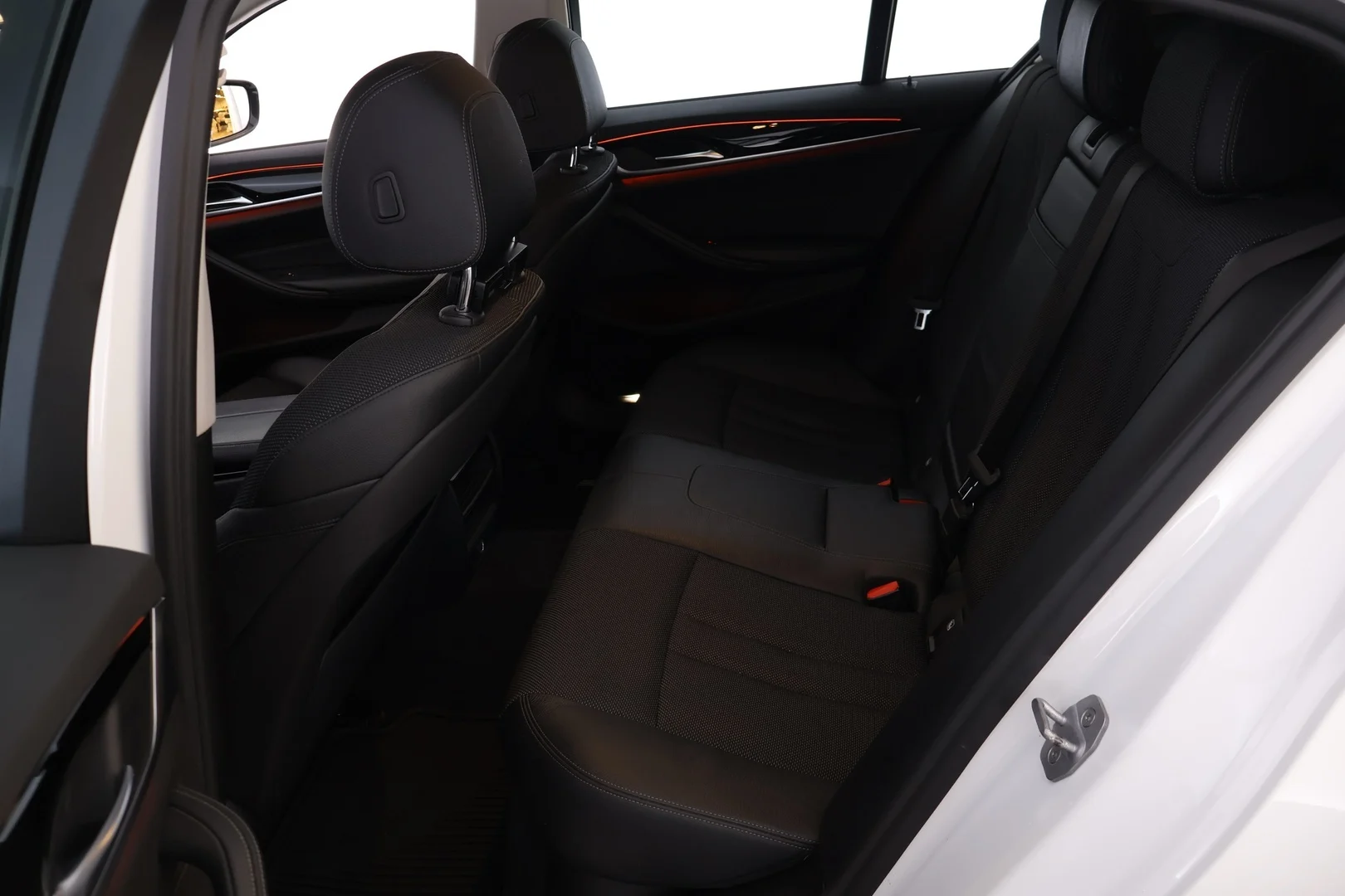 Car Image - 3p4CgkTXl2Jg9nhS79GFGk