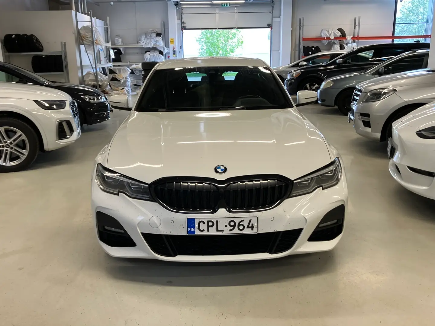 Car Image - 3hjxj8iRFGHO3WVbNedRHG