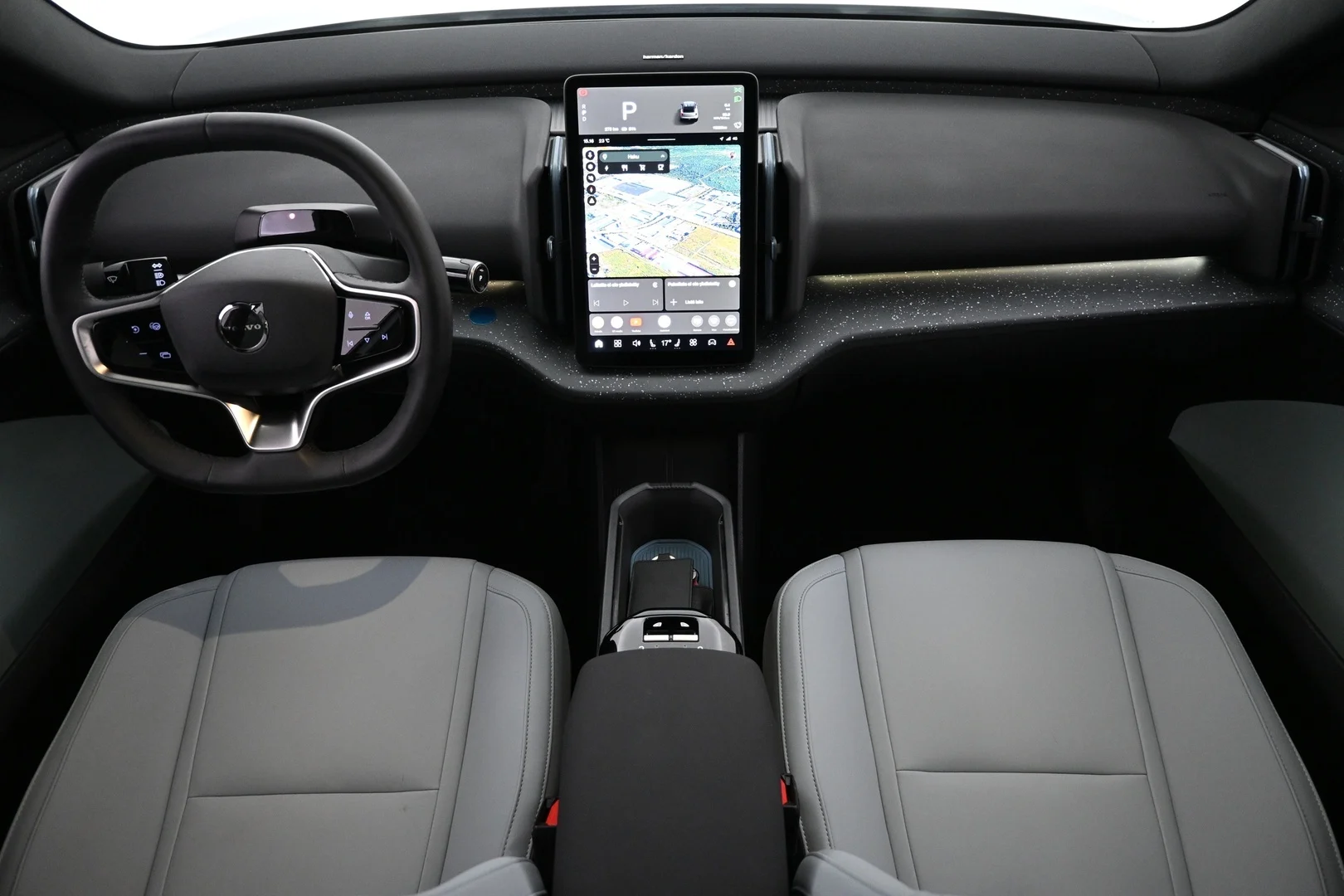 Car Image - 9LNgzKMCmvwVSeQDCtLk7