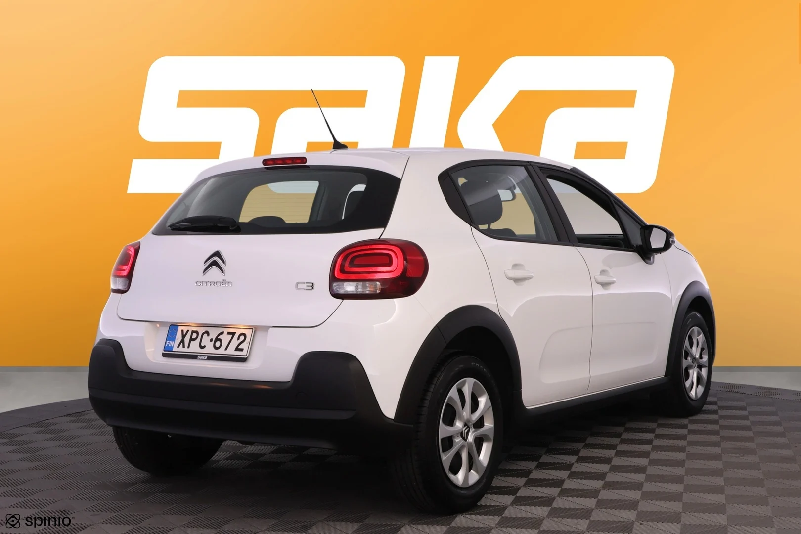 Car Image - 74ENhmoLEev94zwLShDzb1