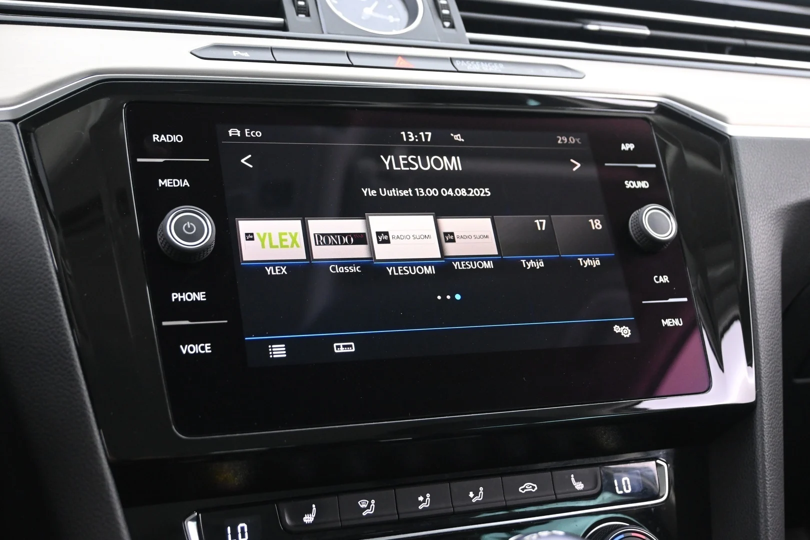 Car Image - 5ggqdE5MUogeGuSrrj2BiC