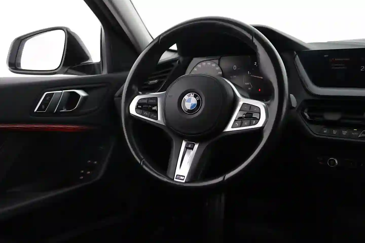Car Image - 3NFLyRLOvOHHZrBj9xKKzH