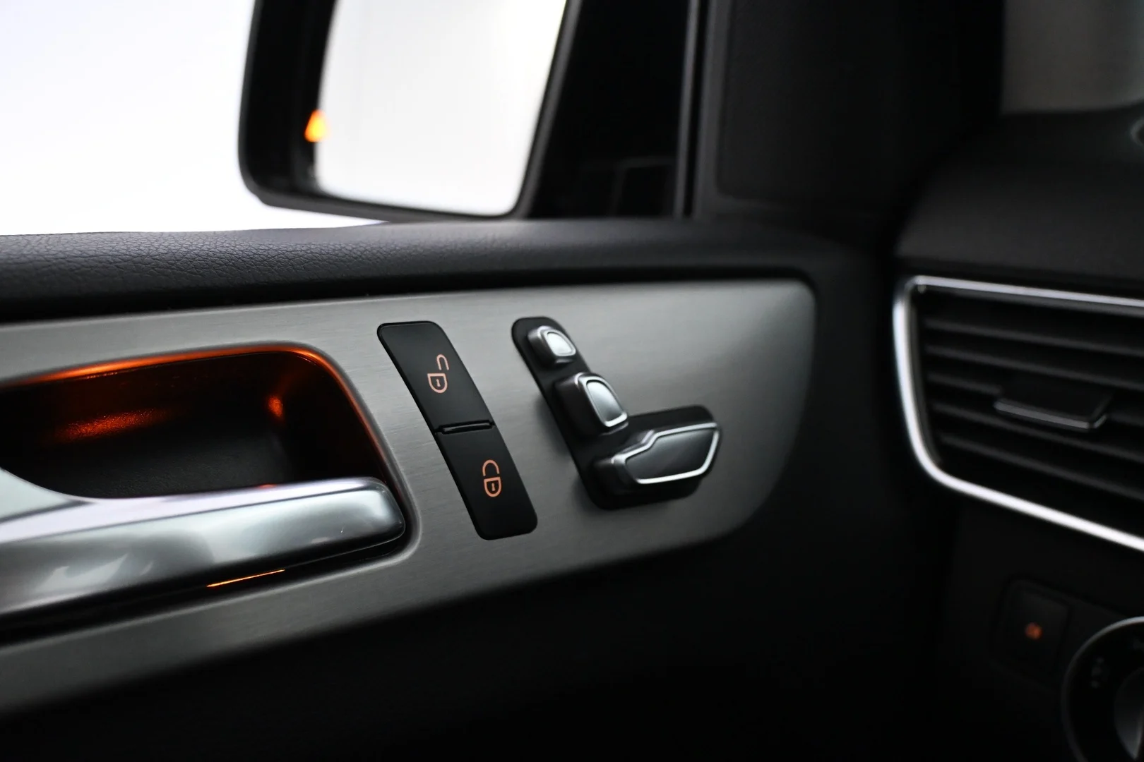Car Image - 4JqYAssSx9zWqqv90FhY5Y