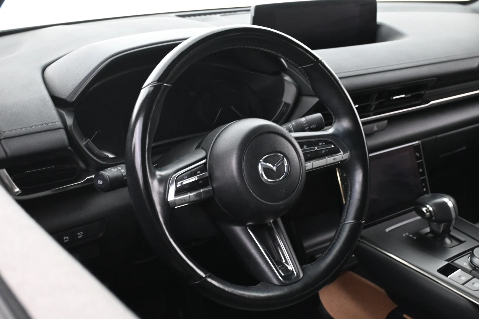 Car Image - 1RW75UdOe4BQ5CPnwyawFp