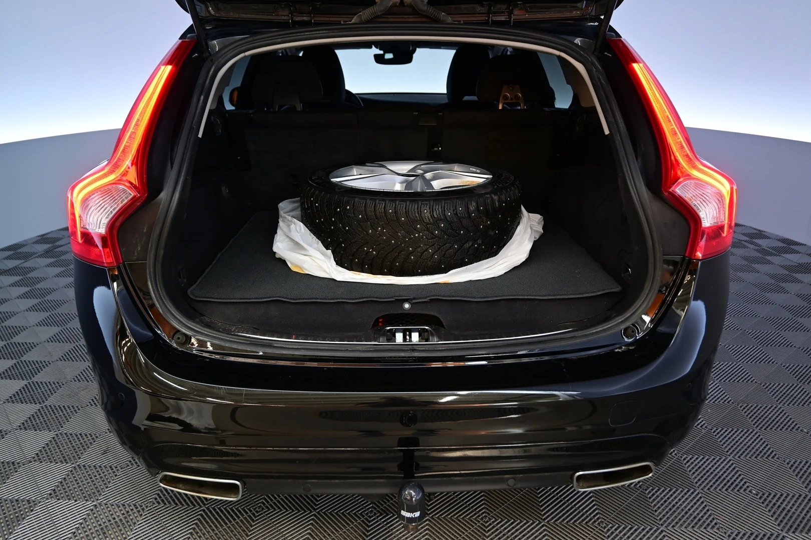 Car Image - 3ykHvY5HRhOkiptwQJZBFH