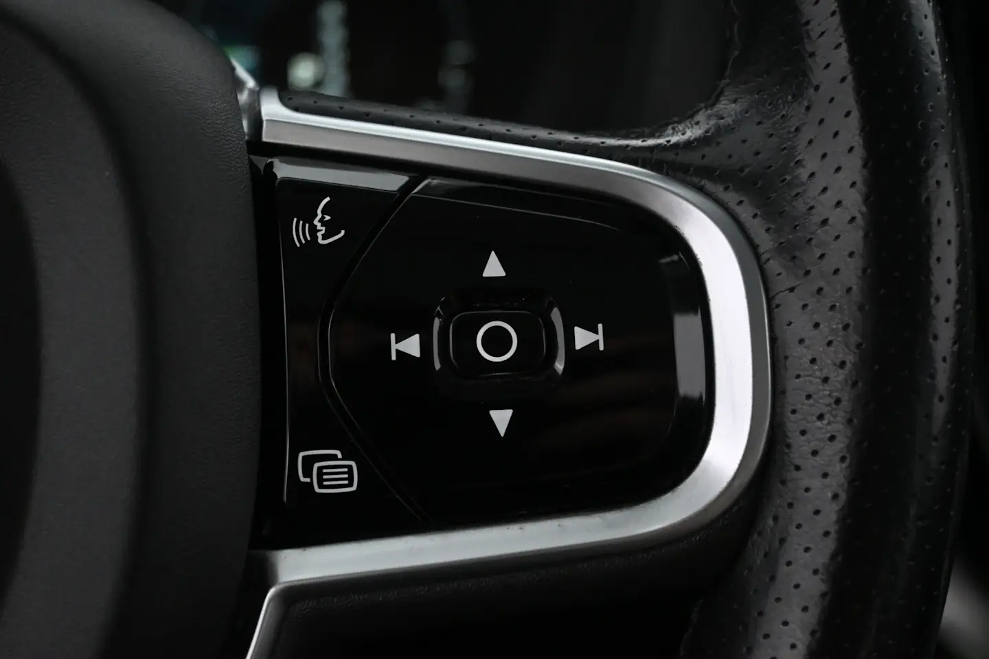 Car Image - 3zHdd65oEoUEbml5llbsC3