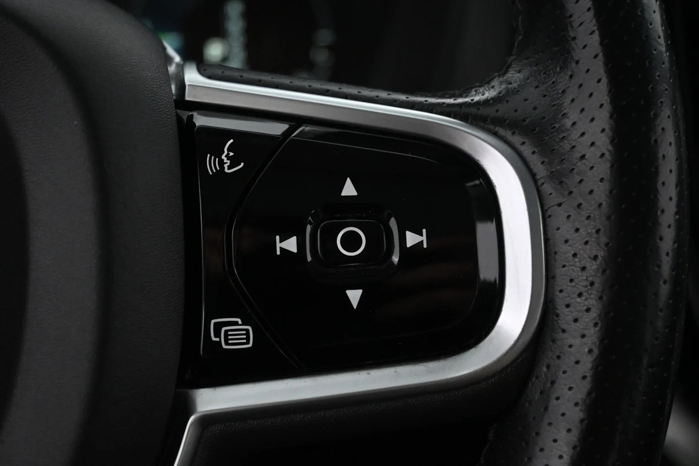 Car Image - 3zHdd65oEoUEbml5llbsC3