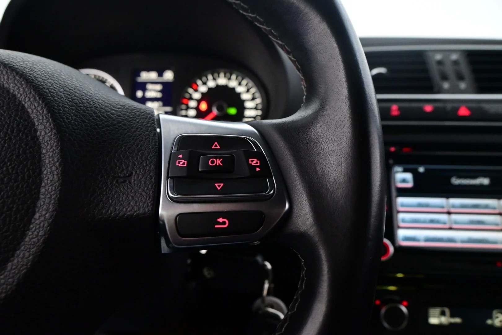 Car Image - 4aHSANAyxPEsyUGKEwj9nM