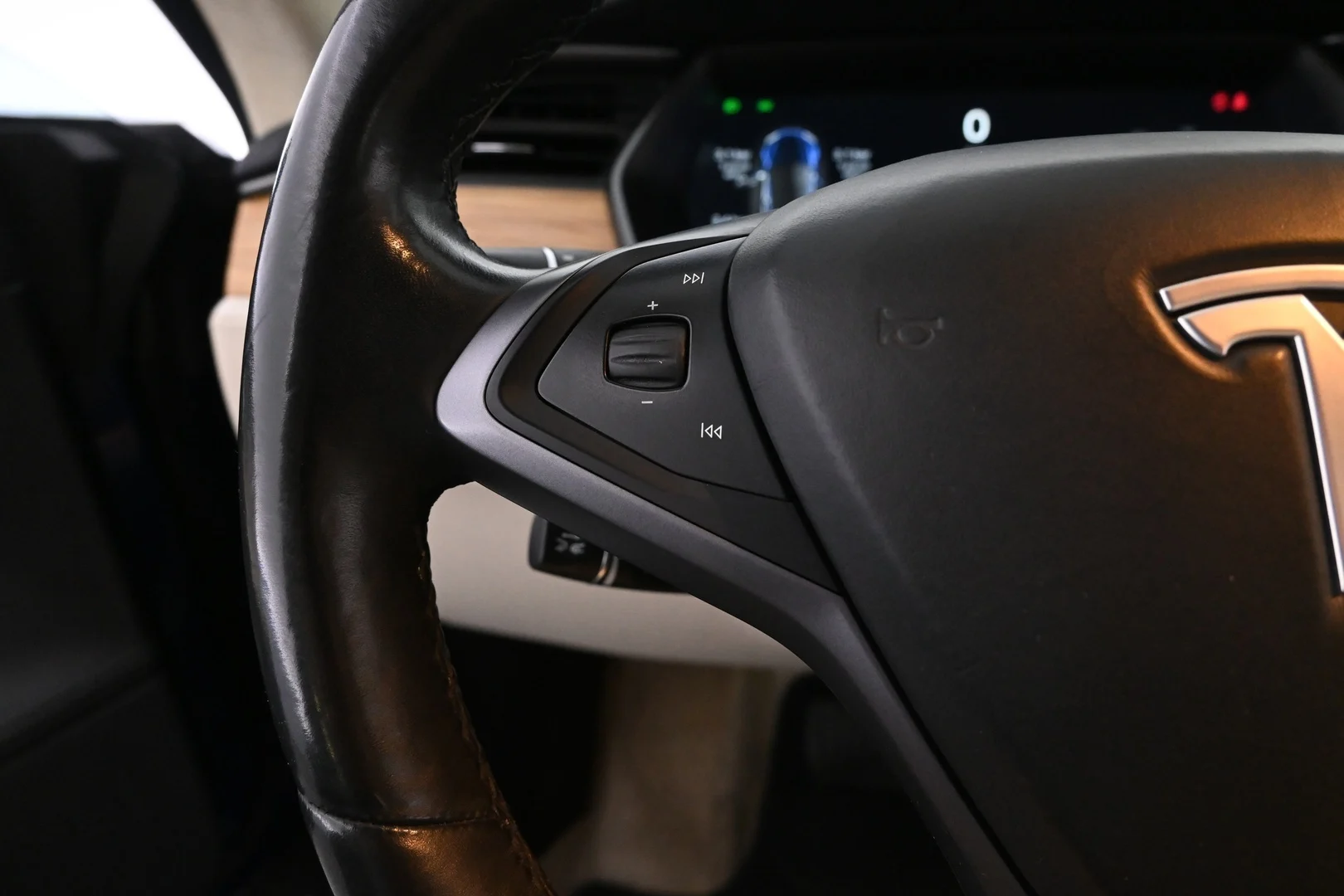 Car Image - 1AtTFjvHlYCrwVbiEaPdaI