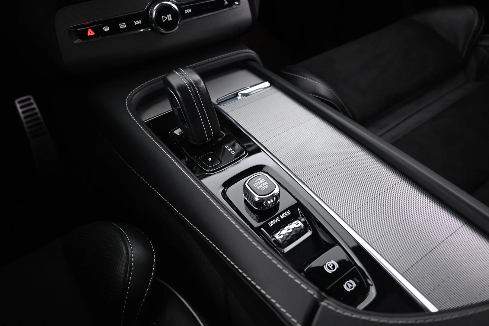 Car Image - 4qWSOcHGWjd0ZGl5AxfMd6