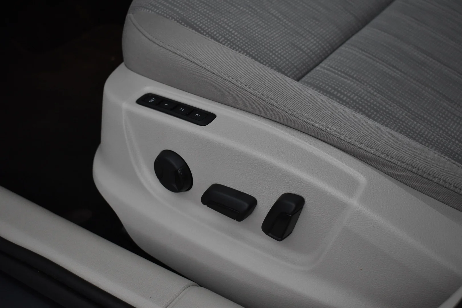 Car Image - 2A6N87Rp9LIGAb9RUVqpZJ