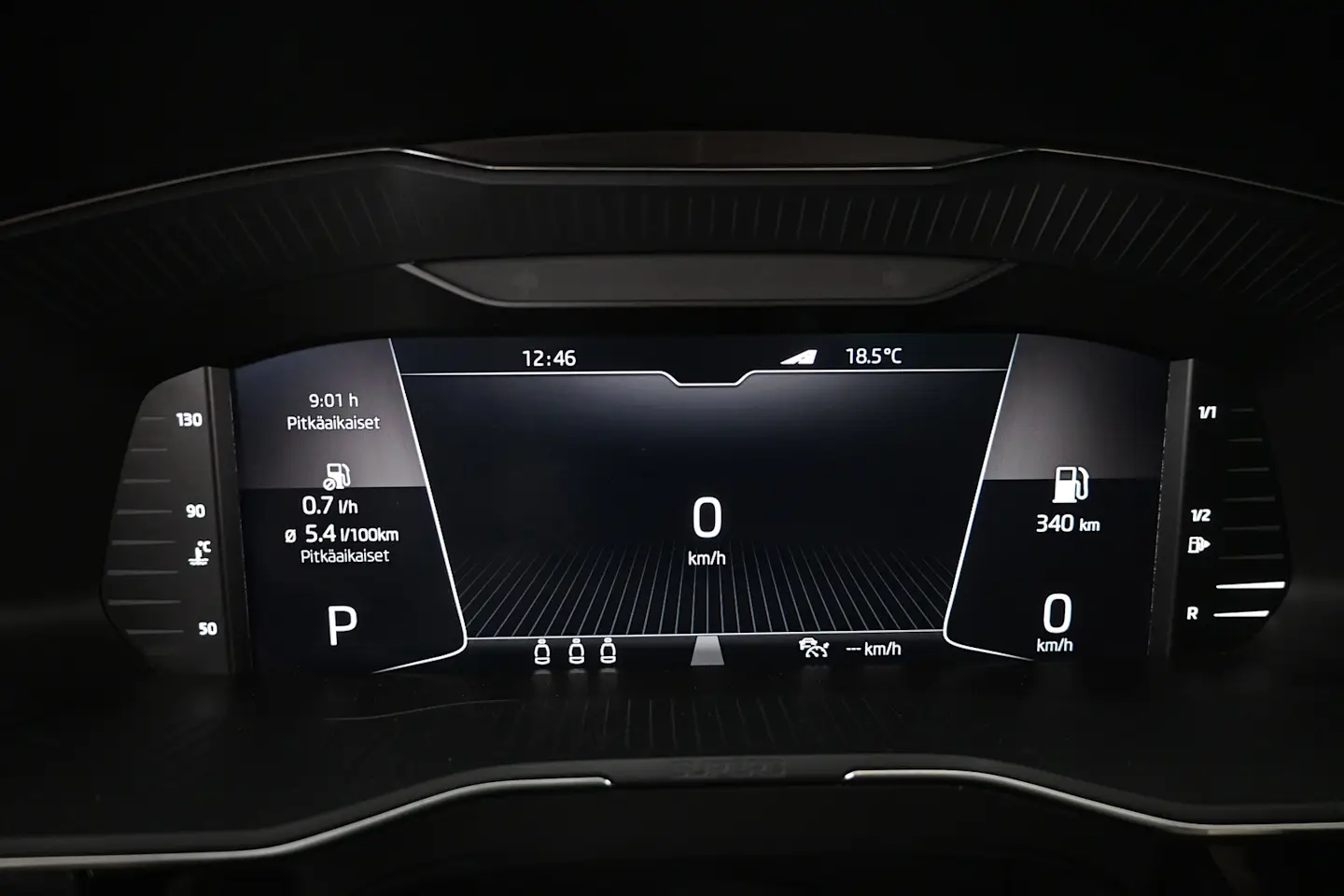 Car Image - 1hTWXRO9i0JH1CttTJJFt3