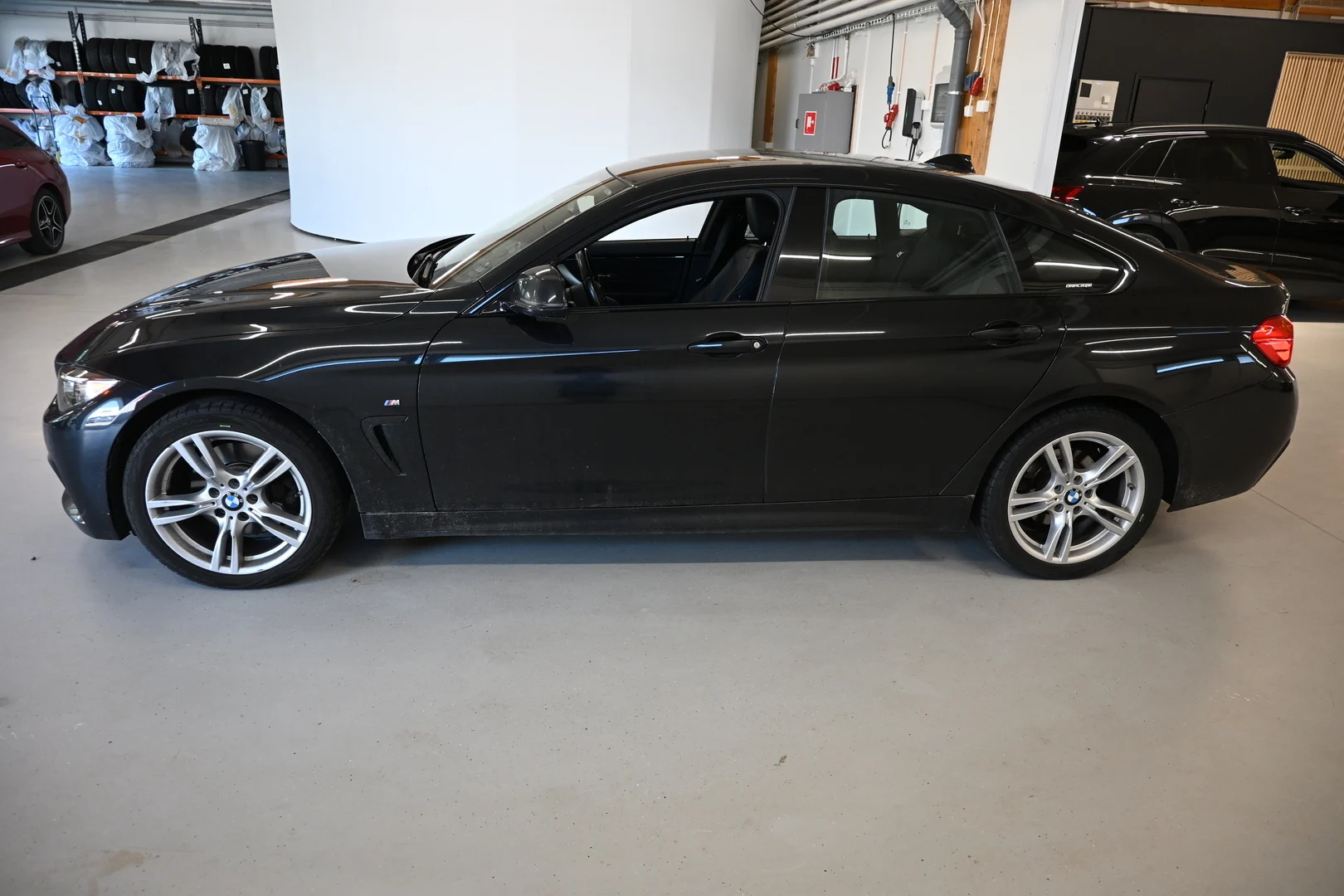 Car Image - 6z8jpRKBAY4zItAlnw9WMG
