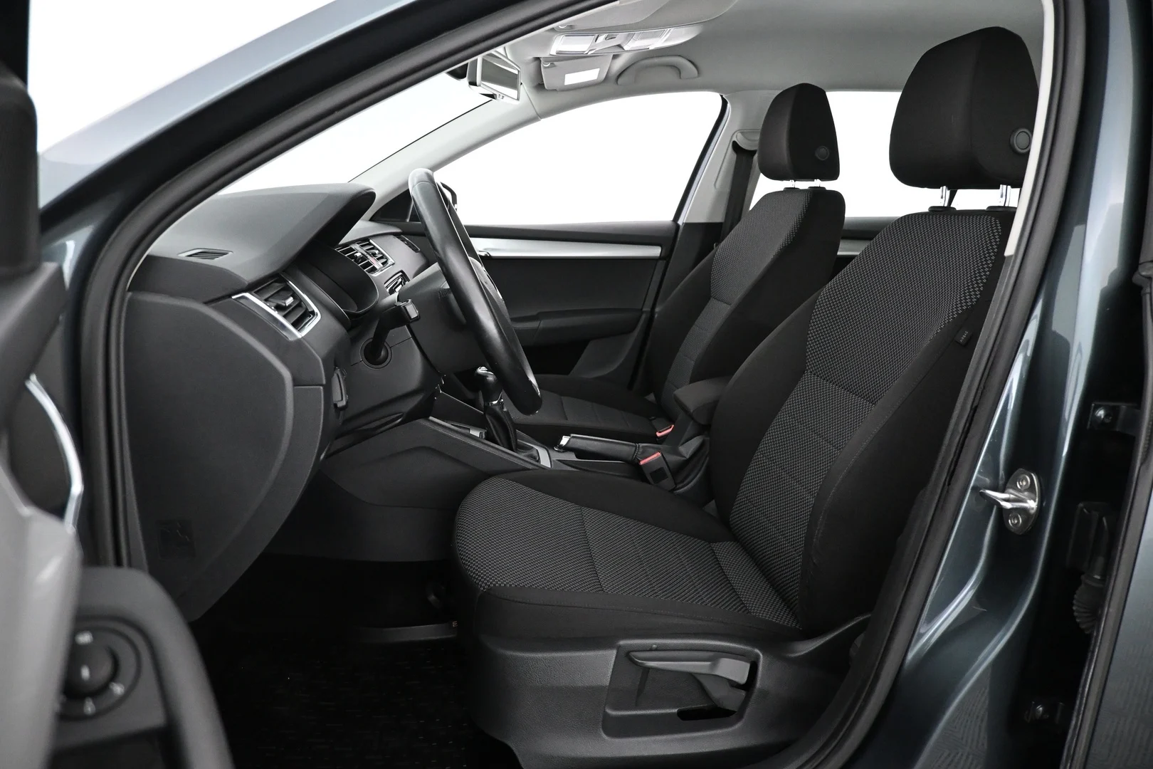 Car Image - 6XzhtYtdQJ0StZaCexUsDH