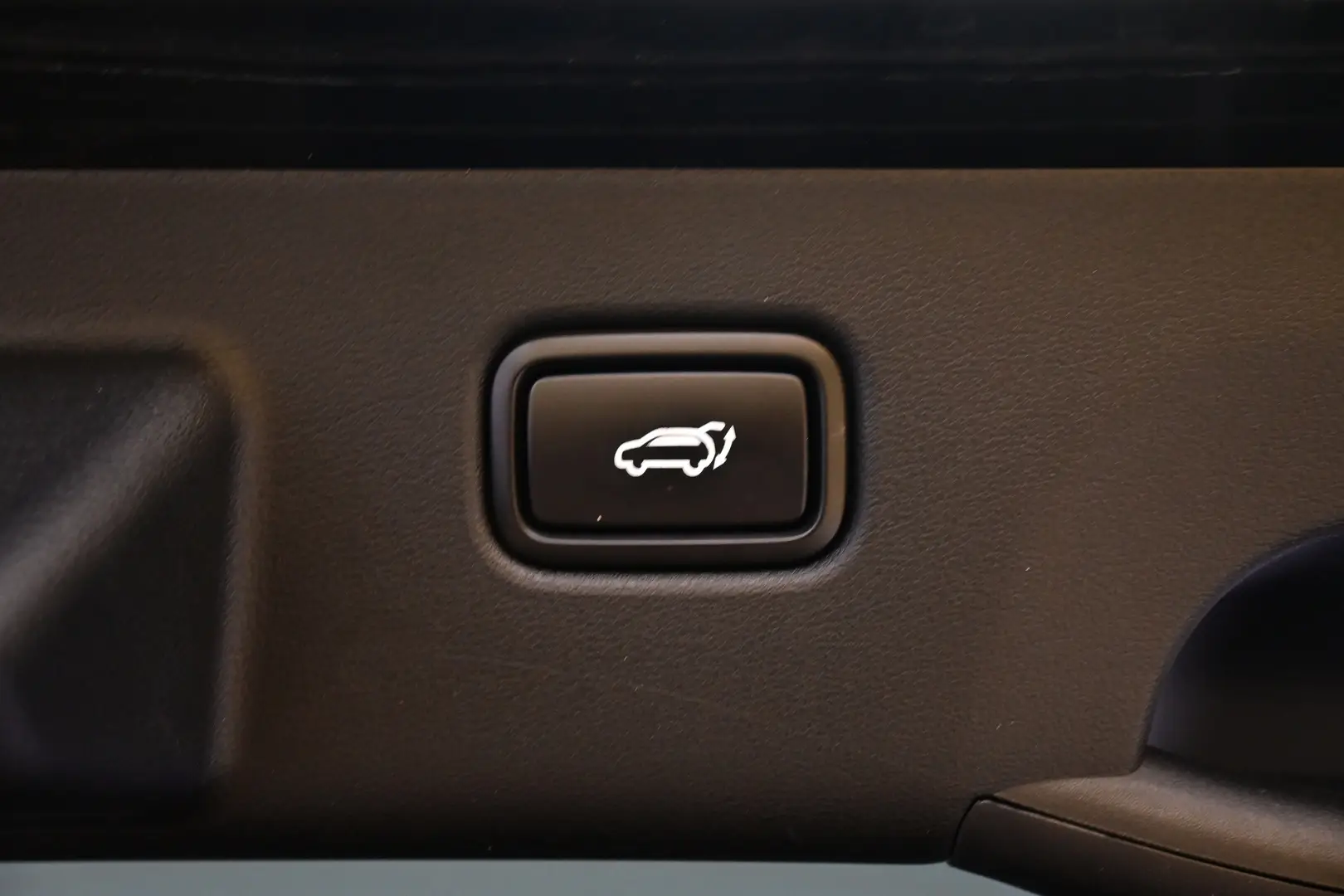 Car Image - 61IixCBTCIHPY2lMNcEu40