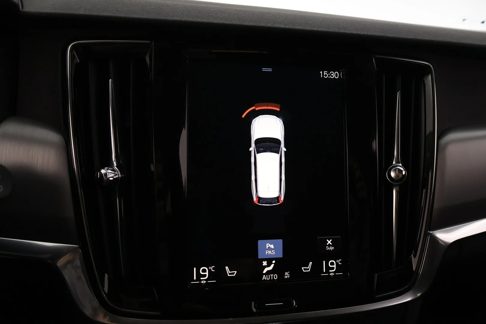 Car Image - 6JB5jHvpYUfalRTDphFWUs