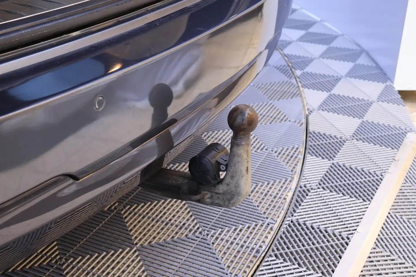 Car Image - 4ADxpjE6s96v1gNDWMPL08
