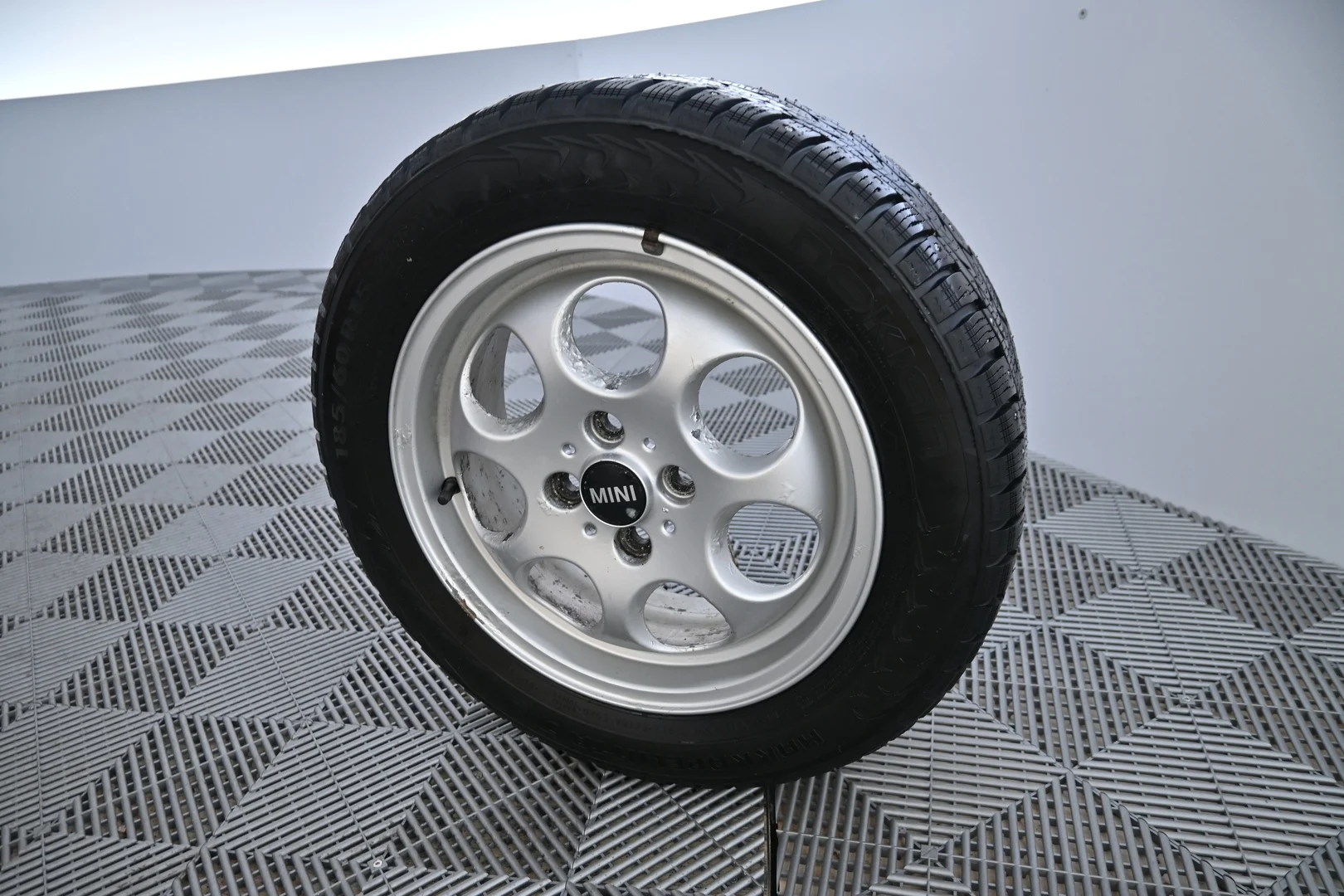 Car Image - 2vF1fJibgEPfMivkHAndoK