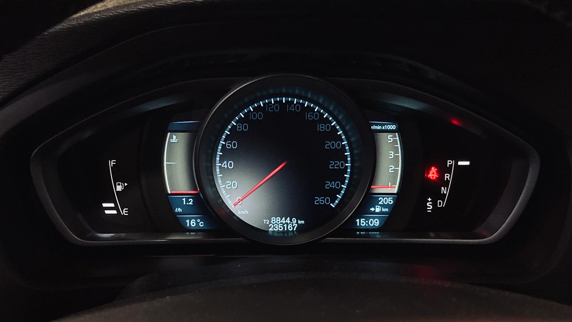 Car Image - 2eUTGlF9oZAcJQNX8diIft