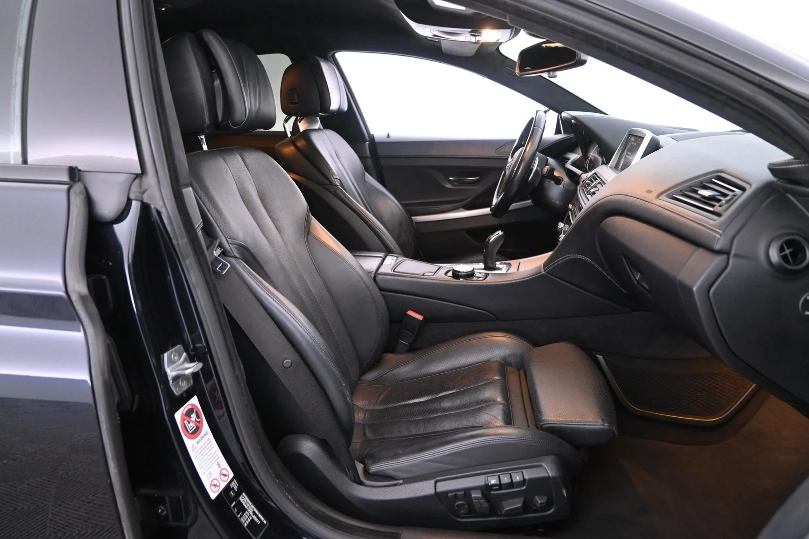 Car Image - 6Y67vXxR64rk8cxZKFQjFe