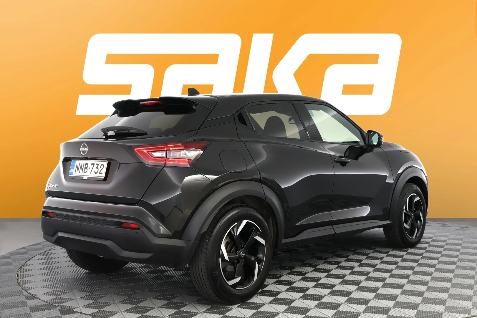Car Image - 9zvIKBB9xqGyw4PYhA5JL