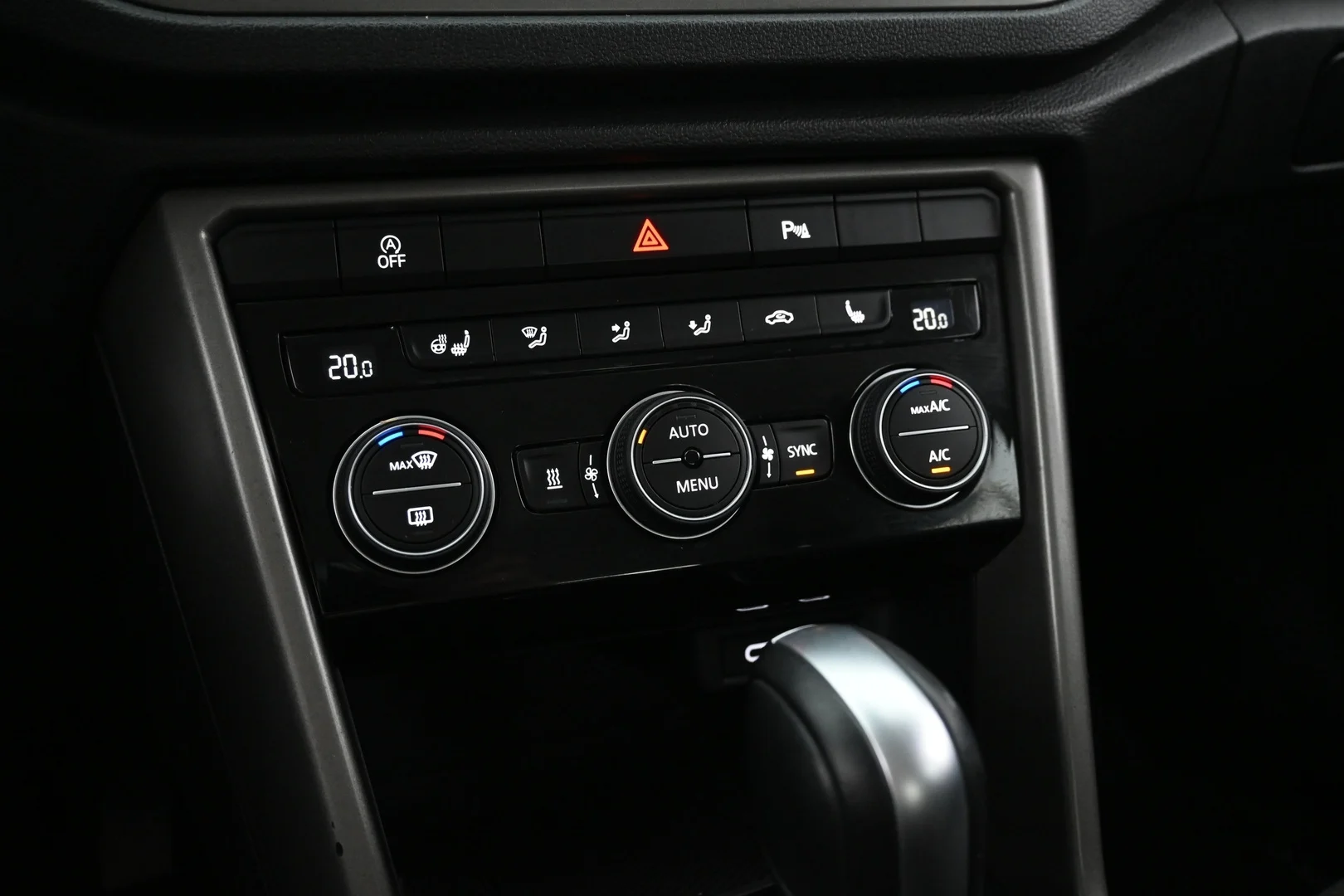 Car Image - pt1HDO1JH8iSDLHhVaG5n