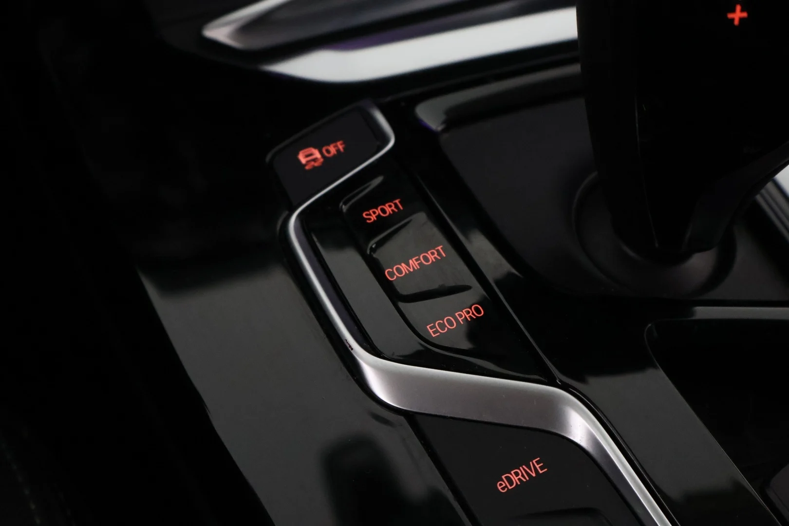 Car Image - 5K8eEA1Iq8a7DrGbOpi5Gf