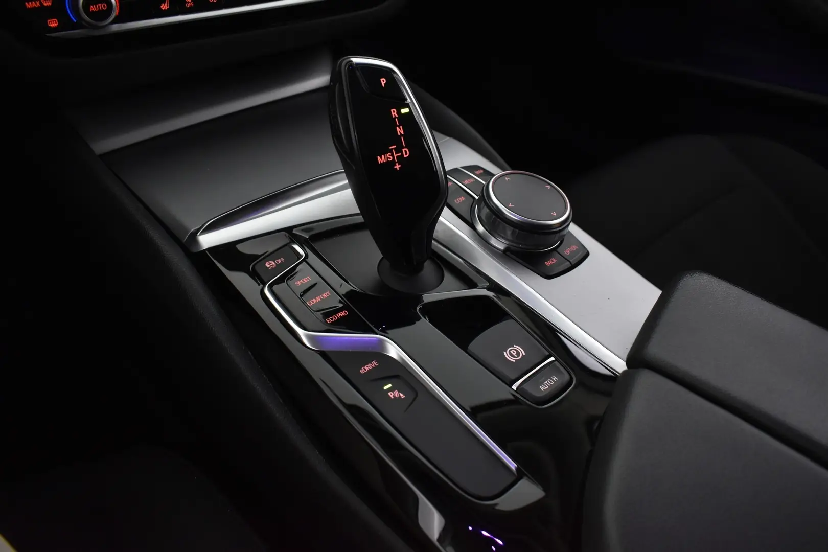 Car Image - 77vaBhMK5gy0RyA2hplSaH
