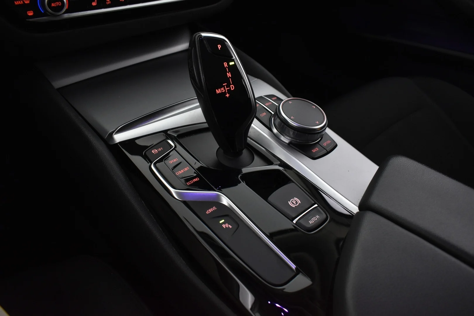 Car Image - 77vaBhMK5gy0RyA2hplSaH