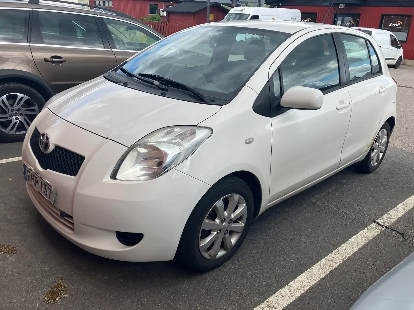 Car Image - 5OjVBUt8VTzXOWjyD5wlEu