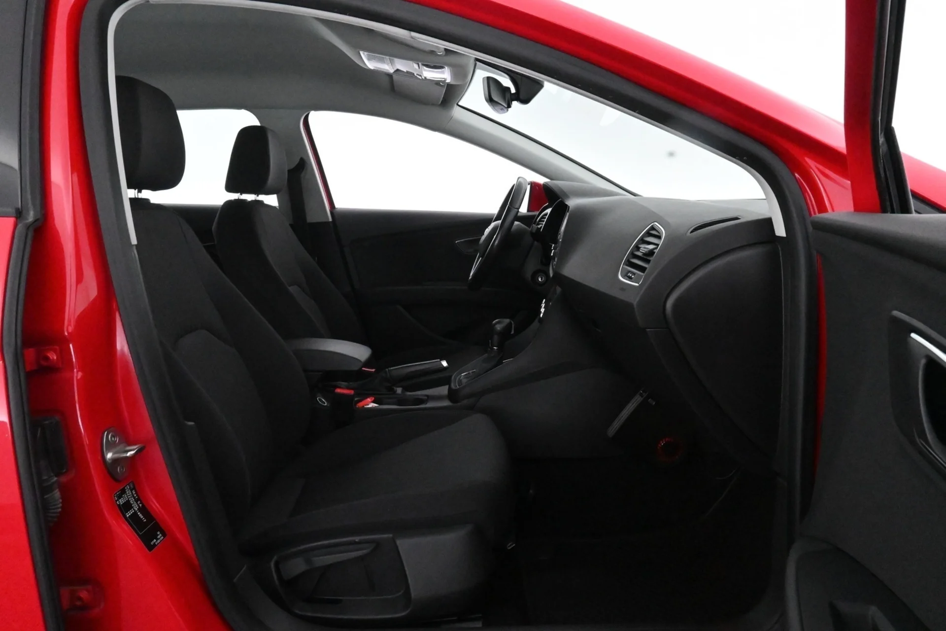 Car Image - 3taOnpiPsMta6NmBdwB9eW