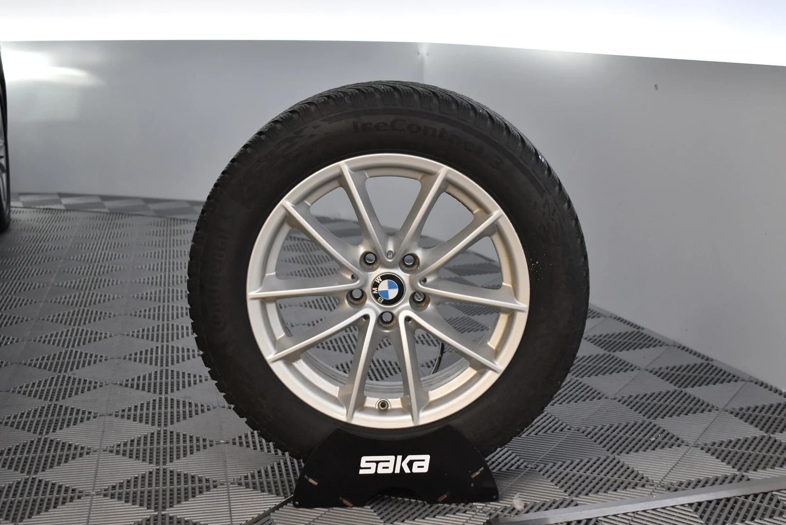 Car Image - 6EUWpFVXraAut0IW34qDzS