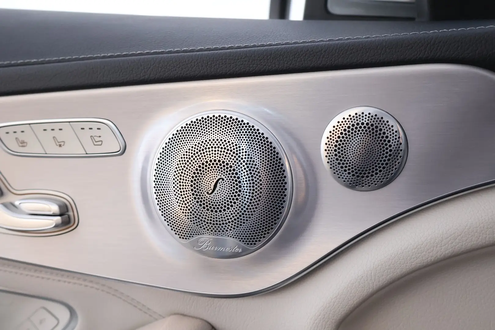 Car Image - 3fBXaejgBTpfaBWfKca1XI