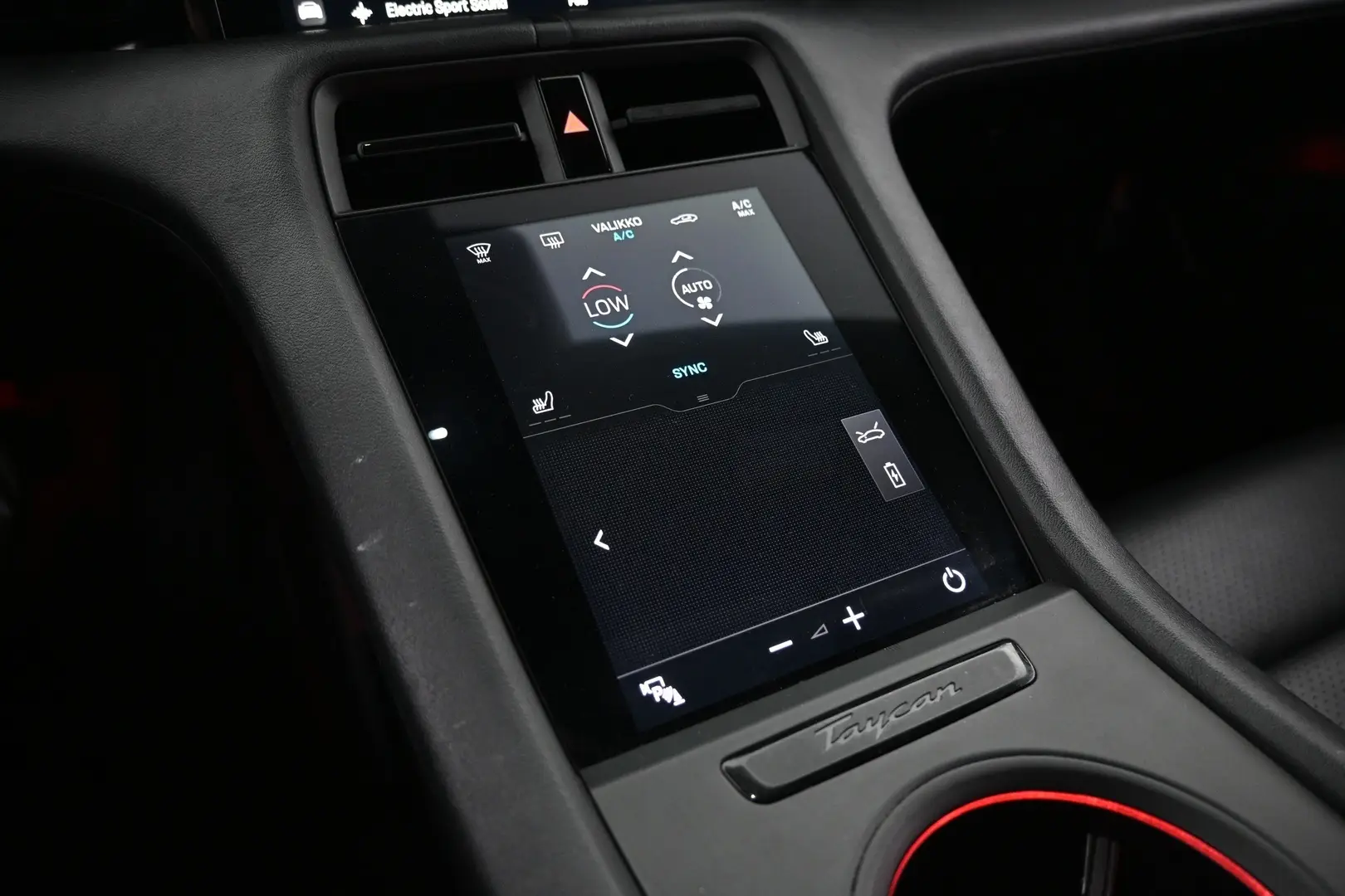 Car Image - 7E8xzHKbJWzuPzlSNqn8ad