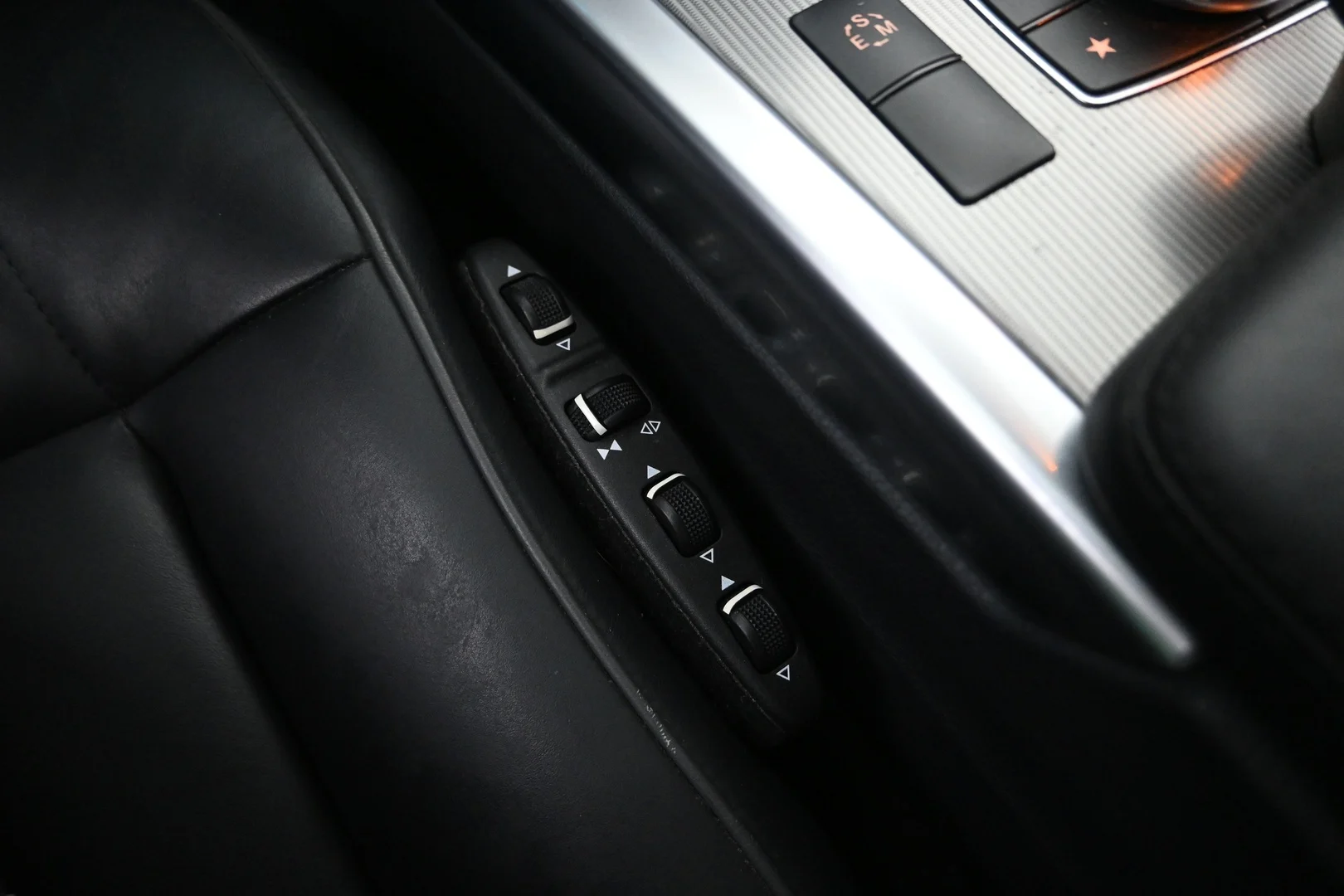 Car Image - 1dSzqDHlSUzuIUhMQIHyUO