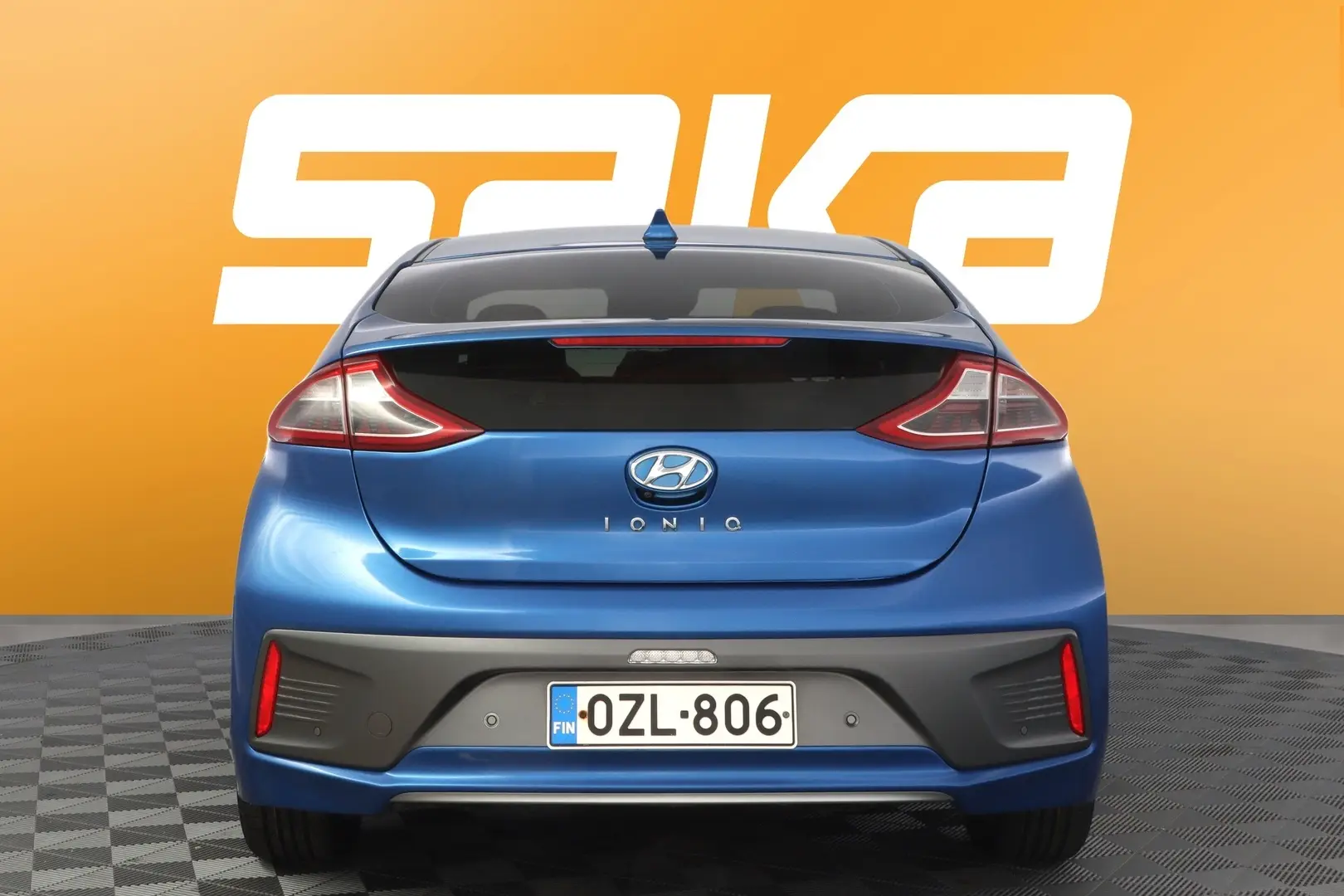 Car Image - 3IzQ7RHg92QzaD4eM3PXHz
