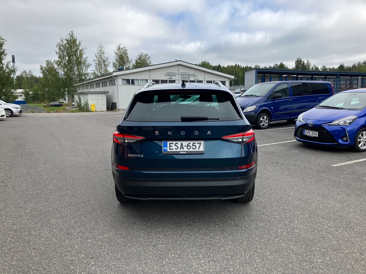 Car Image - FZcZmBvXsrdqV9vLdm3NM
