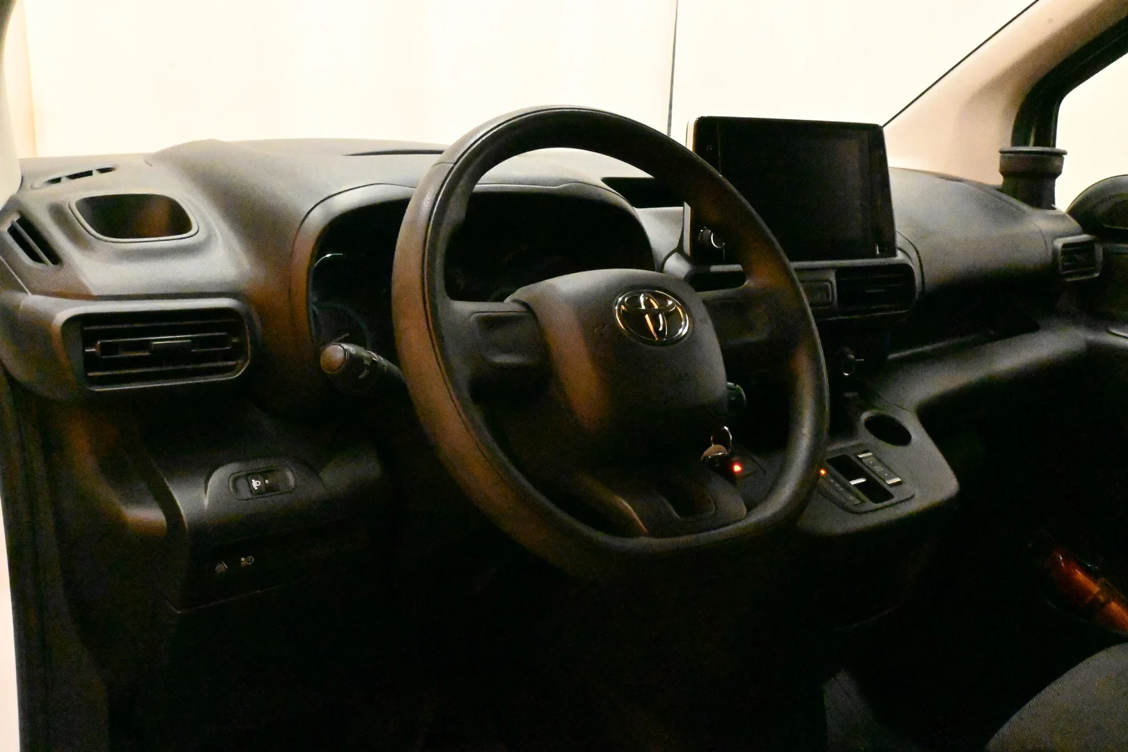 Car Image - wl6fI6B2vvo1b4GtOoTxW