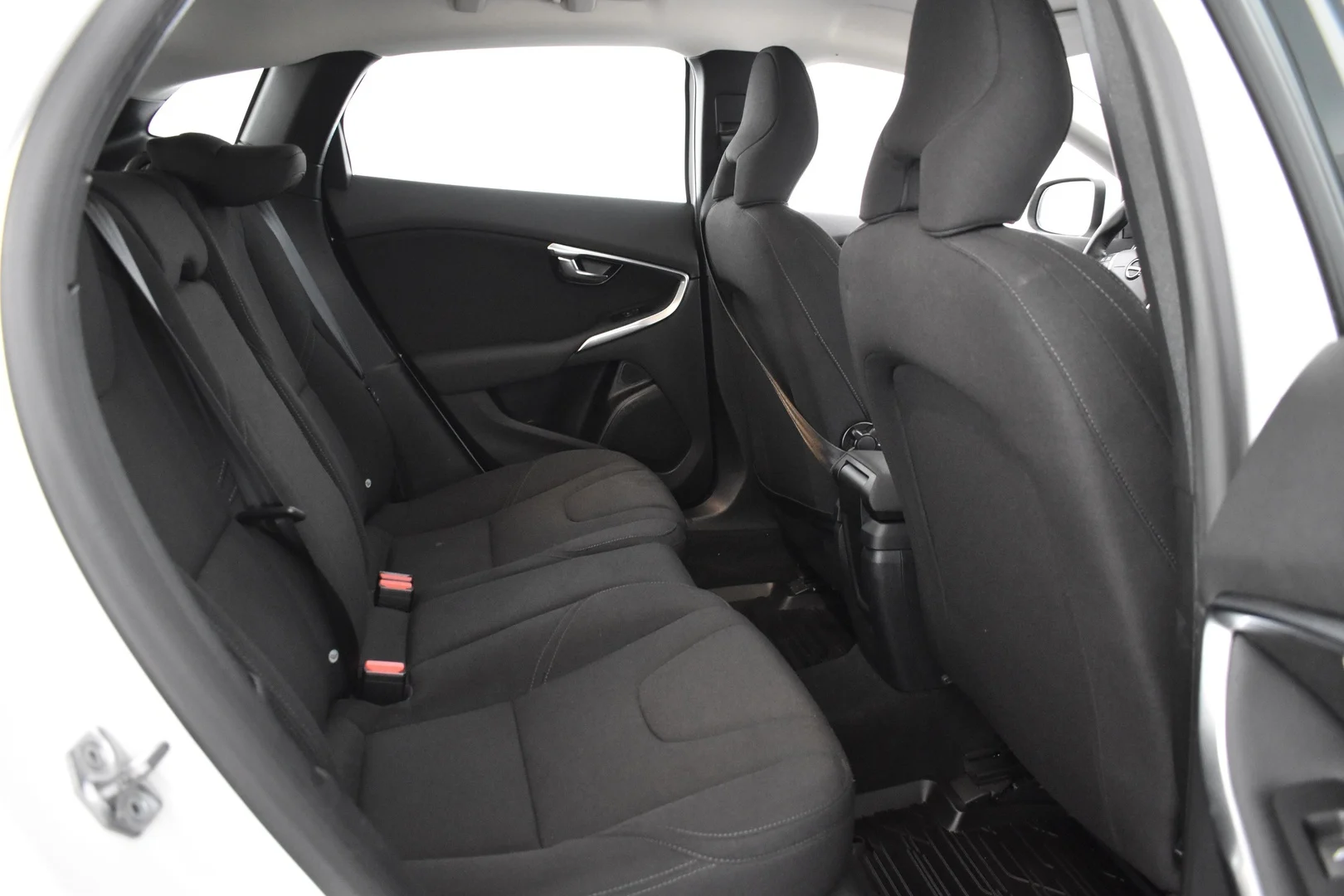 Car Image - WW41sonK7AyPEOYvI2Roj