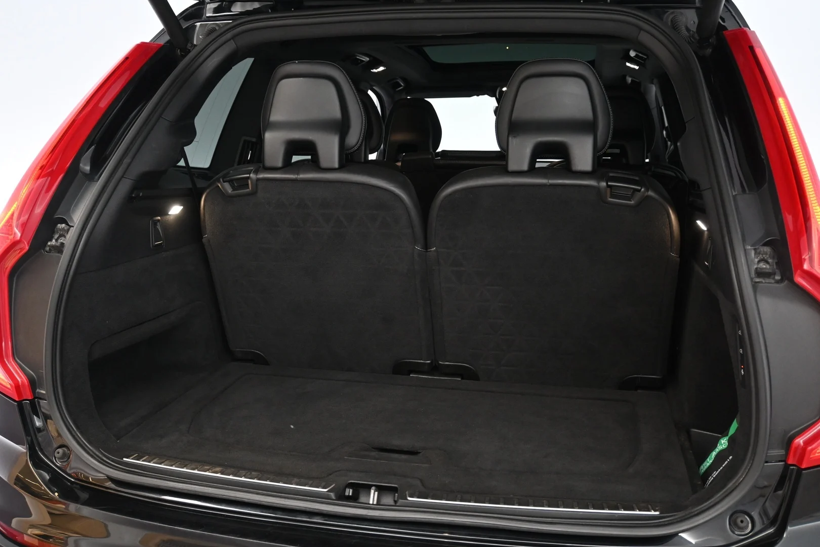 Car Image - 2SsgJc5xlq2Uqx61A9revj